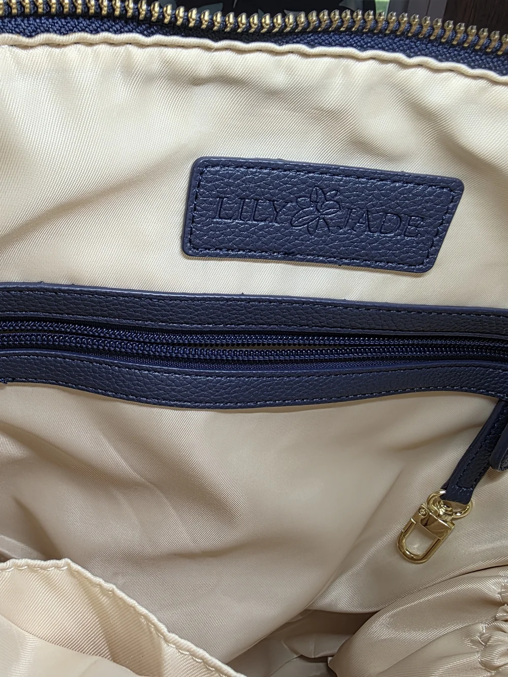 Lily Jade Caroline Navy Blue Pebbled Vegan Leather Convertible Diaper Bag/Tote👜 - Picture 6 of 16